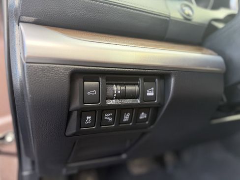 Used 2019 Subaru Outback 3.6R Touring image 18