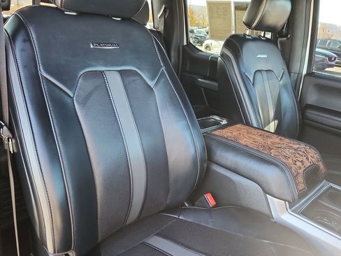 Used 2019 Ford F350 Platinum w/ Platinum Ultimate Package image 17