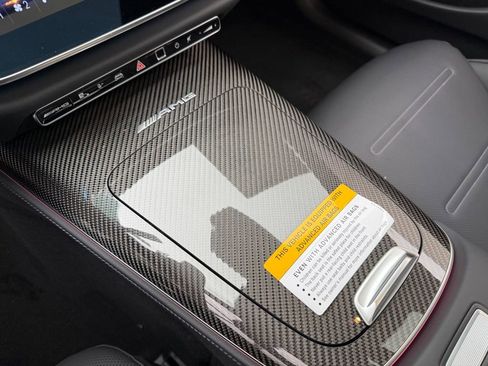 New 2026 Mercedes-Benz E 53 AMG e 4MATIC Sedan image 37