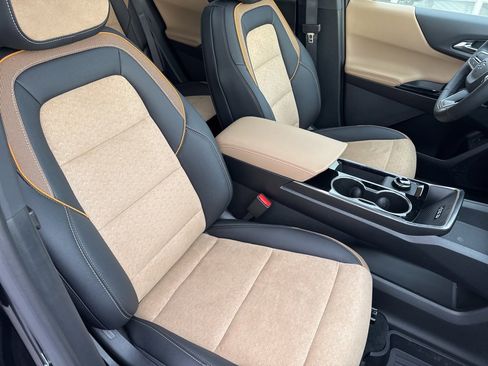 New 2026 Chevrolet Equinox ACTIV w/ Safety and Technology Package image 40