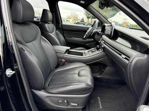 Used 2023 Hyundai Palisade Calligraphy image 12