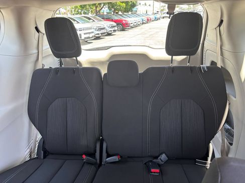 Used 2024 Chrysler Voyager LX FWD image 31