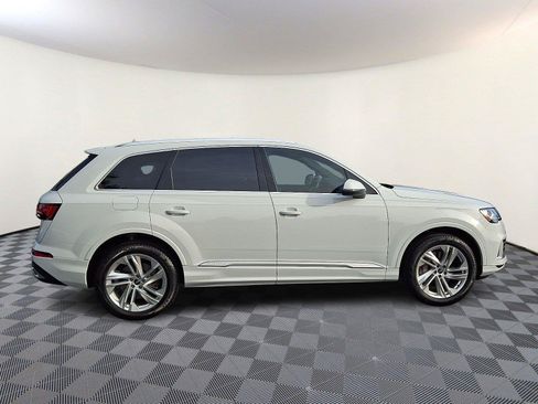Used 2023 Audi Q7 2.0T Premium w/ Towing Package AWD/4WD image 7