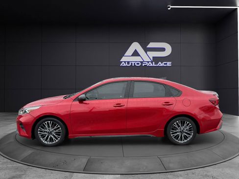 Used 2024 Kia Forte GT-Line w/ GT-Line Premium Package image 7