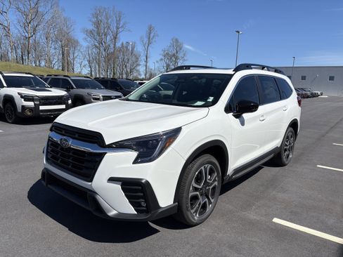 New 2026 Subaru Ascent Limited AWD/4WD image 3