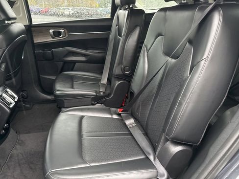 Used 2022 Kia Sorento X-Line EX image 17