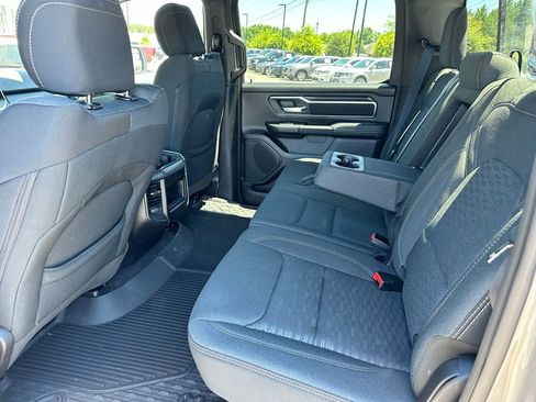 Used 2025 RAM 1500 Big Horn AWD/4WD image 32