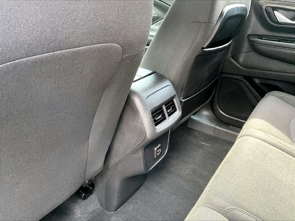 Used 2023 GMC Terrain SLE w/ Driver Convenience Package AWD/4WD image 23