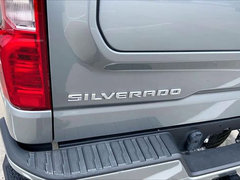 Used 2023 Chevrolet Silverado 1500 Custom RWD image 30