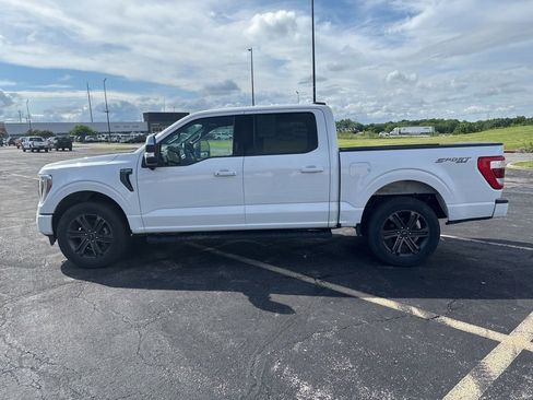 Used 2021 Ford F150 Lariat w/ Equipment Group 502A High AWD/4WD image 8