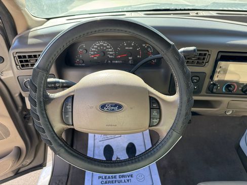 Used 2004 Ford F250 Lariat image 8