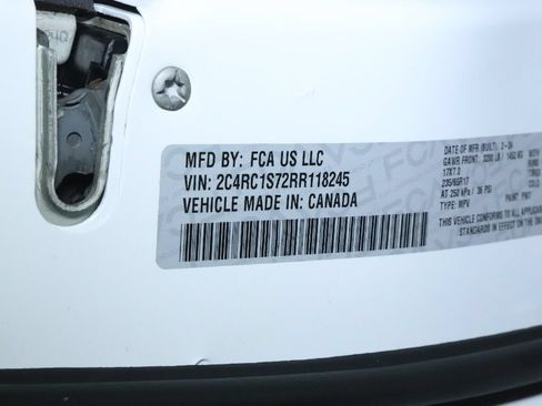Used 2024 Chrysler Pacifica Limited FWD image 20