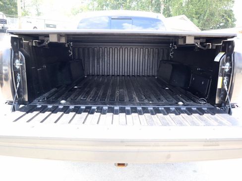 Used 2023 Toyota Tacoma SR5 AWD/4WD image 6