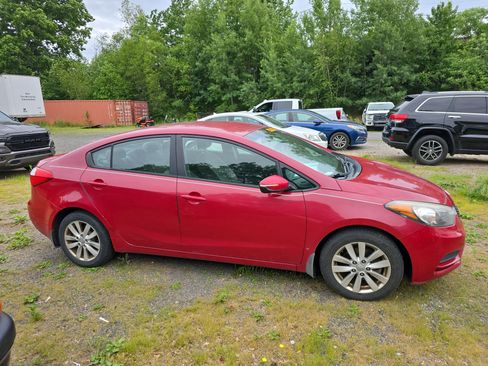 Used 2014 Kia Forte LX w/ Popular Package FWD image 3