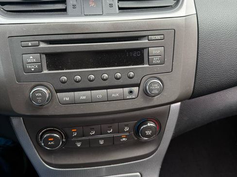Used 2013 Nissan Sentra SR FWD image 9