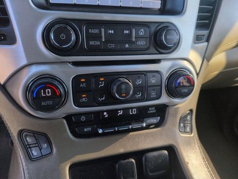 Used 2020 GMC Yukon XL SLT w/ Premium Edition image 13