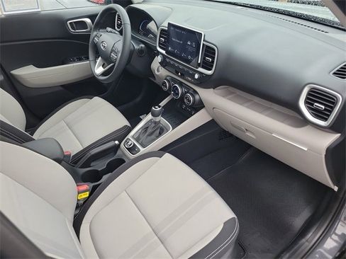 New 2026 Hyundai Venue SEL image 18
