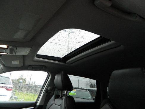 Used 2016 Acura MDX SH-AWD image 25