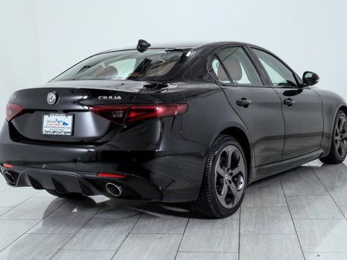 Used 2018 Alfa Romeo Giulia SPORT AWD DRIVER ASSIST DYNAMI image 6