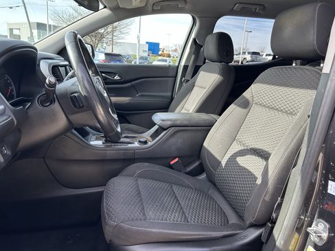 Used 2017 GMC Acadia SLE image 22