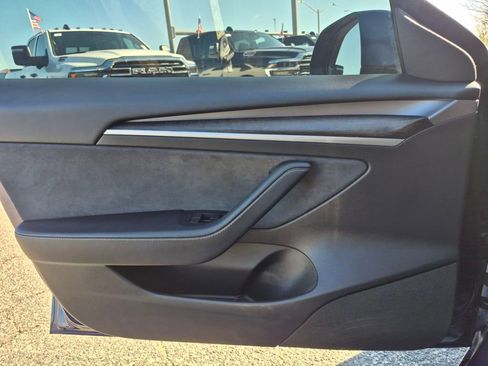 Used 2023 Tesla Model 3 Performance image 15