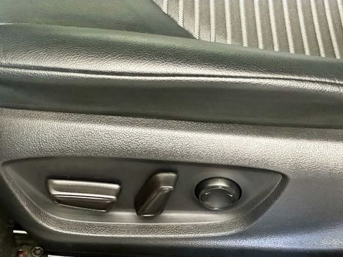 Used 2021 Toyota Camry SE image 15