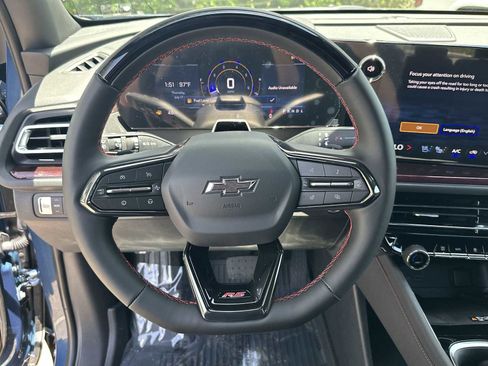 New 2025 Chevrolet Traverse RS w/ LPO, Floor Liner Package image 20