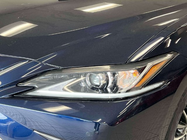 Certified 2022 Lexus ES 350 w/ Premium Package FWD image 11