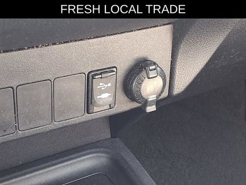 Used 2016 Toyota RAV4 XLE FWD image 24