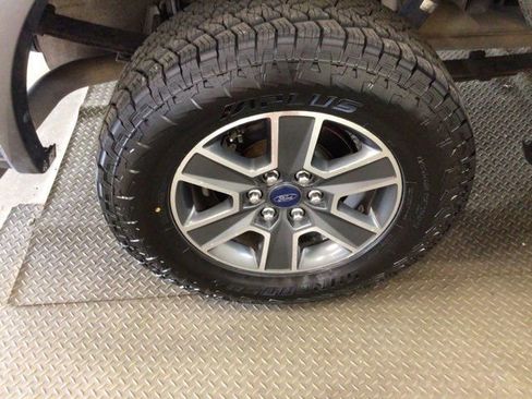 Used 2016 Ford F150 XLT w/ Equipment Group 302A Luxury image 24