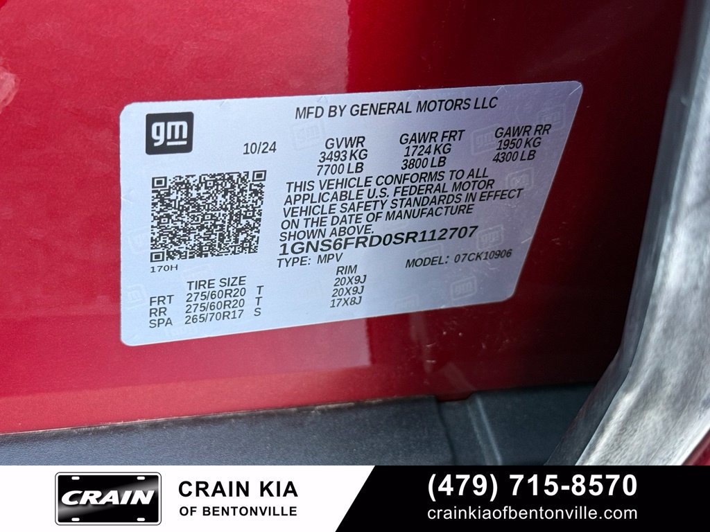 Used 2025 Chevrolet Suburban Premier AWD/4WD image 36