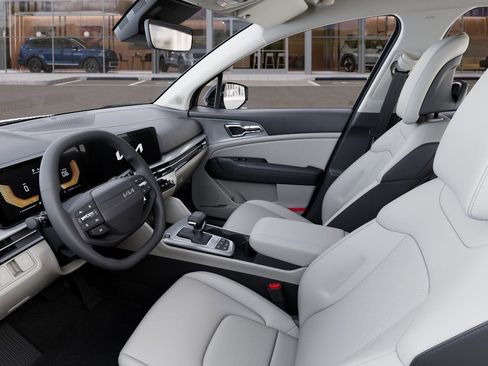 New 2026 Kia Sportage EX FWD image 17