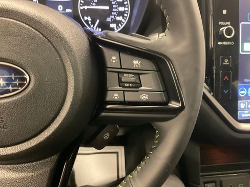 Used 2025 Subaru Ascent Bronze Edition image 21