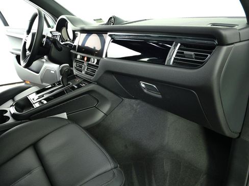 New 2026 Porsche Macan Turbo AWD/4WD image 24