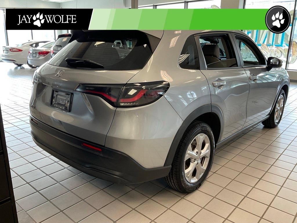 Used 2023 Honda HR-V LX image 5
