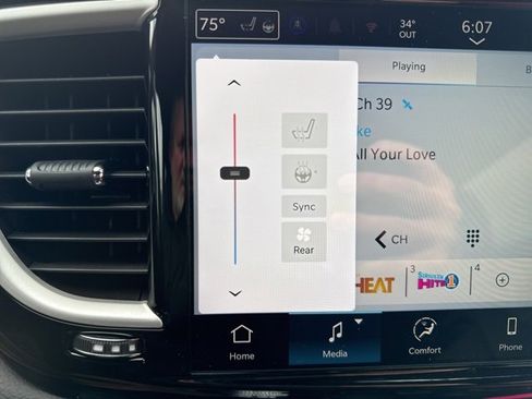 New 2026 Chrysler Voyager LX image 39