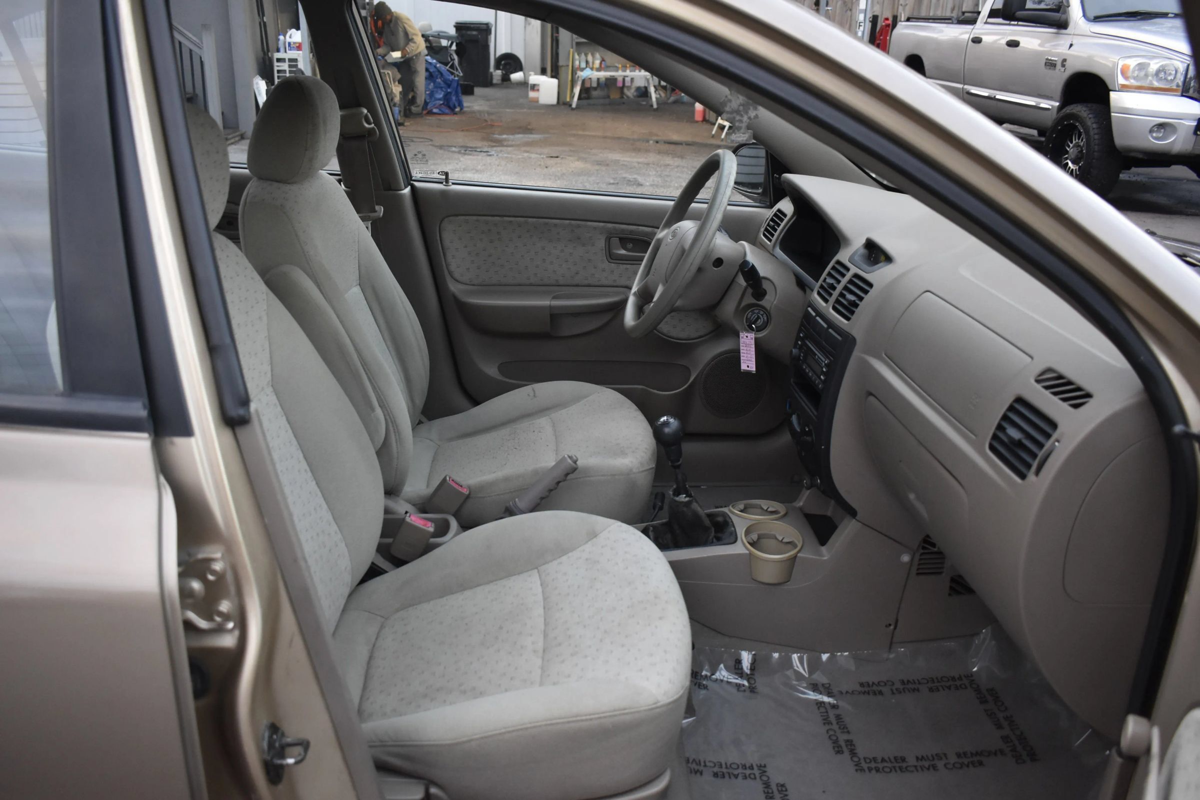 Used 2005 Kia Rio Sedan FWD image 12
