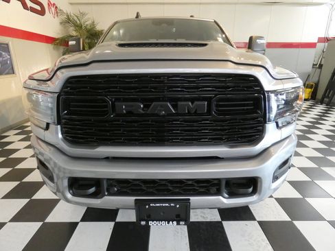 Used 2024 RAM 2500 Limited image 2