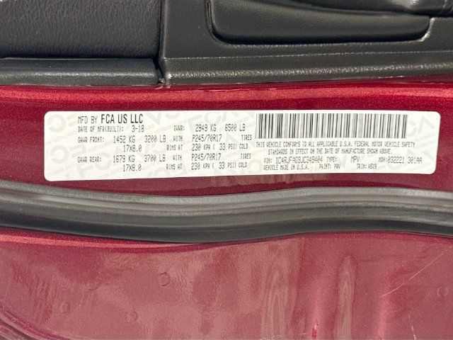 Used 2018 Jeep Grand Cherokee Laredo AWD/4WD image 29