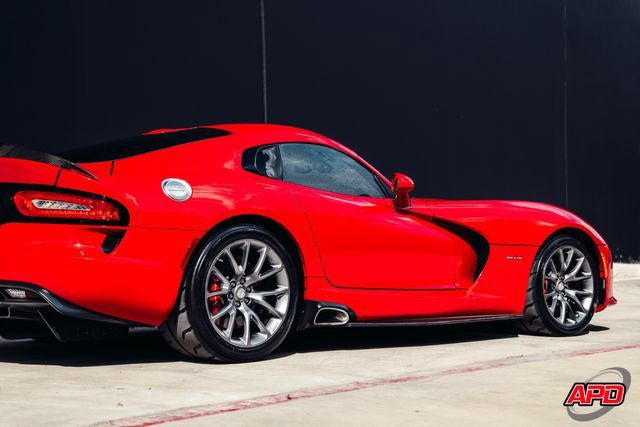 Used 2013 SRT Viper GTS w/ GTS Laguna Interior Pkg RWD image 54