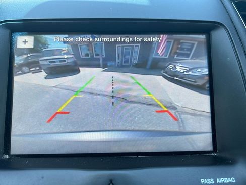 Used 2016 Ford Taurus Limited FWD image 14