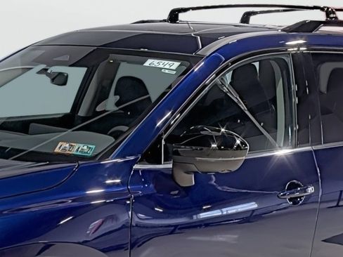 New 2026 Nissan Pathfinder SL w/ SL Premium Package AWD/4WD image 8
