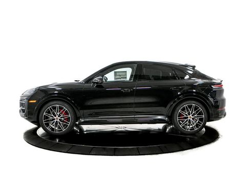 New 2026 Porsche Cayenne GTS AWD/4WD image 2