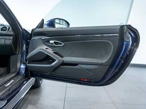 Certified 2025 Porsche 718 Cayman GTS RWD image 21