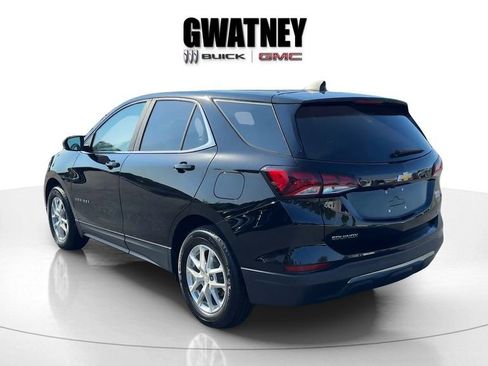 Used 2023 Chevrolet Equinox LT w/ Driver Convenience Package FWD image 5