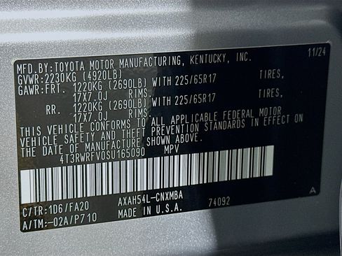 Used 2025 Toyota RAV4 XLE image 12