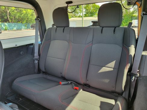 Used 2021 Jeep Wrangler Rubicon AWD/4WD image 27