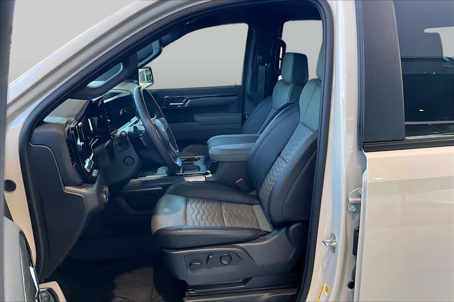 Used 2026 Chevrolet Silverado 1500 ZR2 AWD/4WD image 7