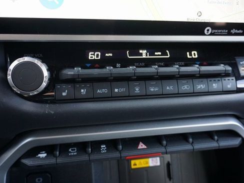 Used 2024 Toyota Sequoia Platinum image 23