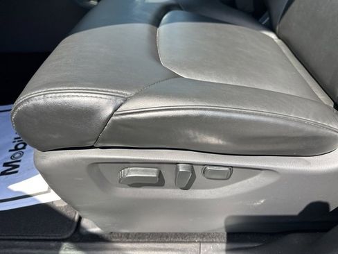 Used 2022 Nissan Armada SV image 27